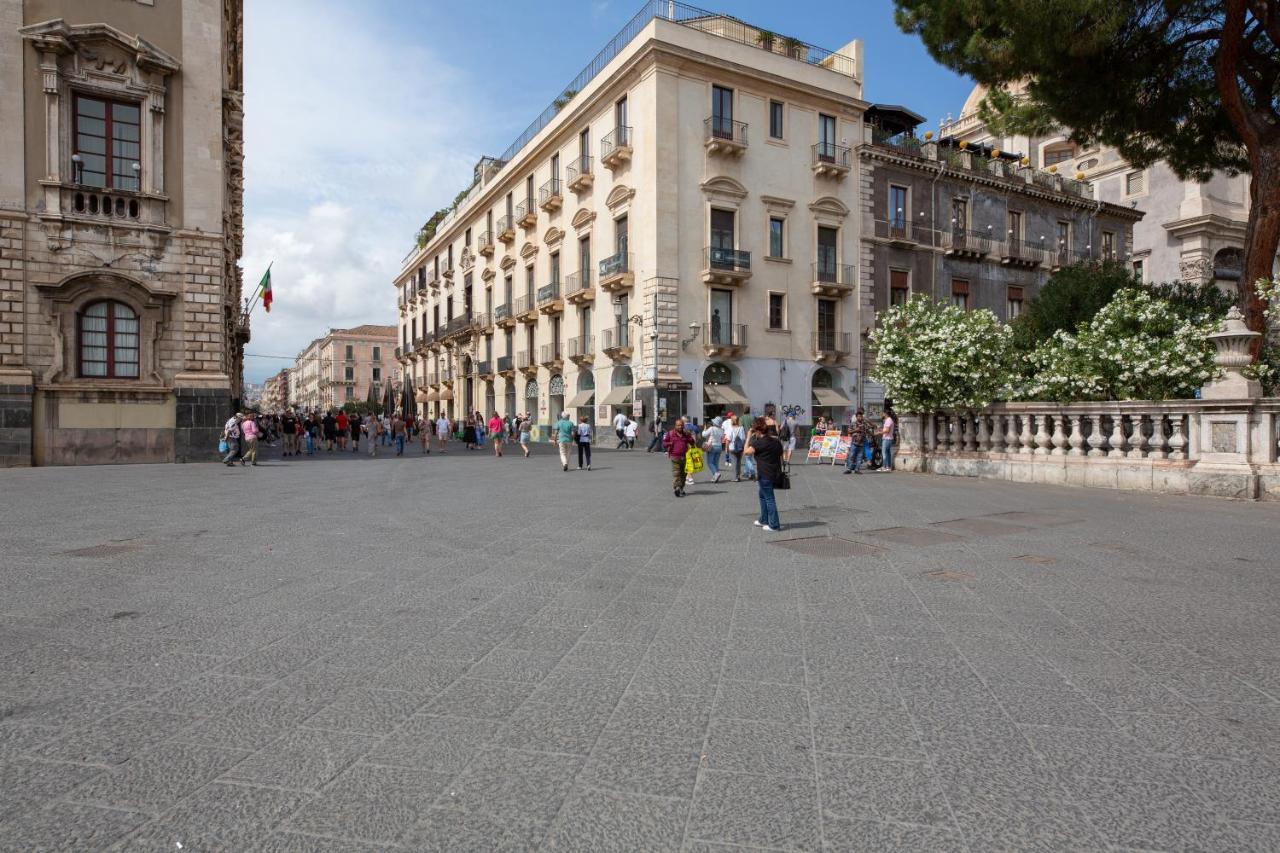 La Regina Del Duomo Catania Centro Hotel Bagian luar foto